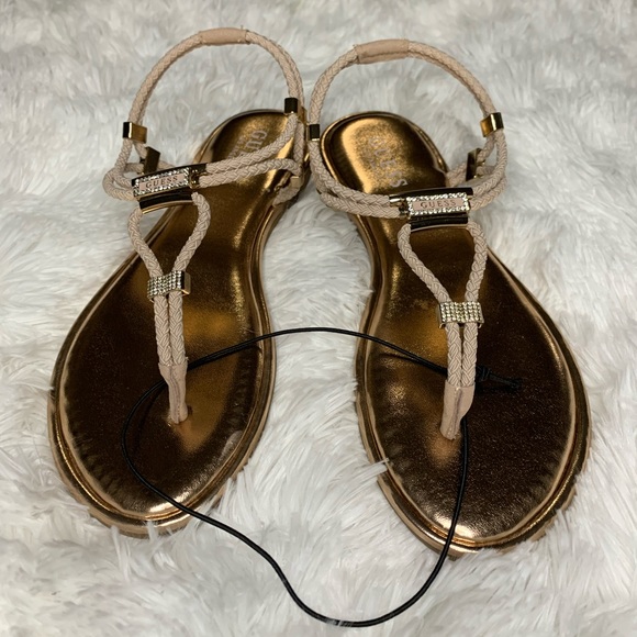 Guess sandals brand new - Picture 1 of 4